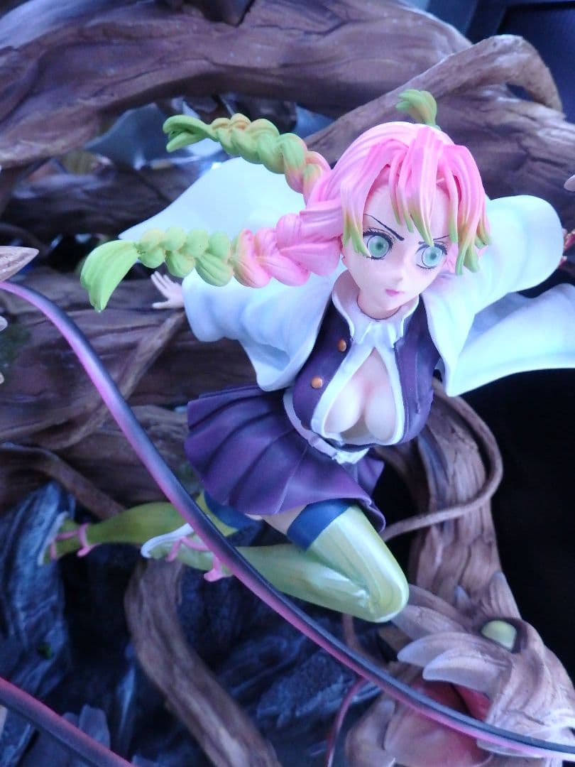 鬼滅の刃 　甘露寺蜜璃 恋柱 　フィギュア ガレージキット