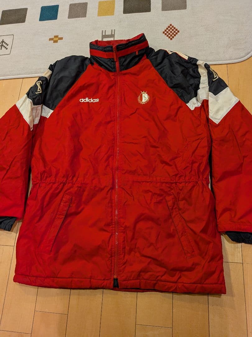 ヴィンテージadidasスタンダール・リエージュベンチコート レッド