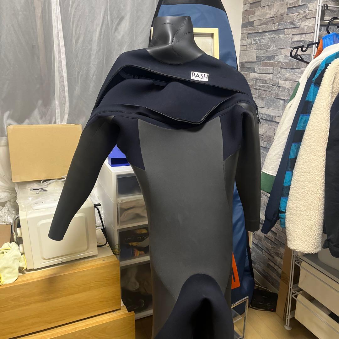 ウエットスーツ　　メルガリクソン