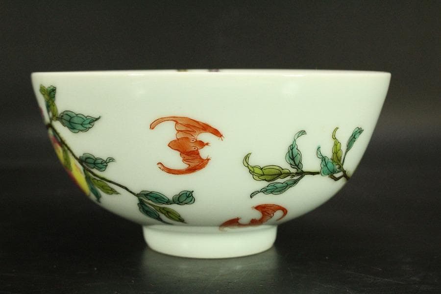 中国美術 色絵 桃蝙蝠 碗(A798)