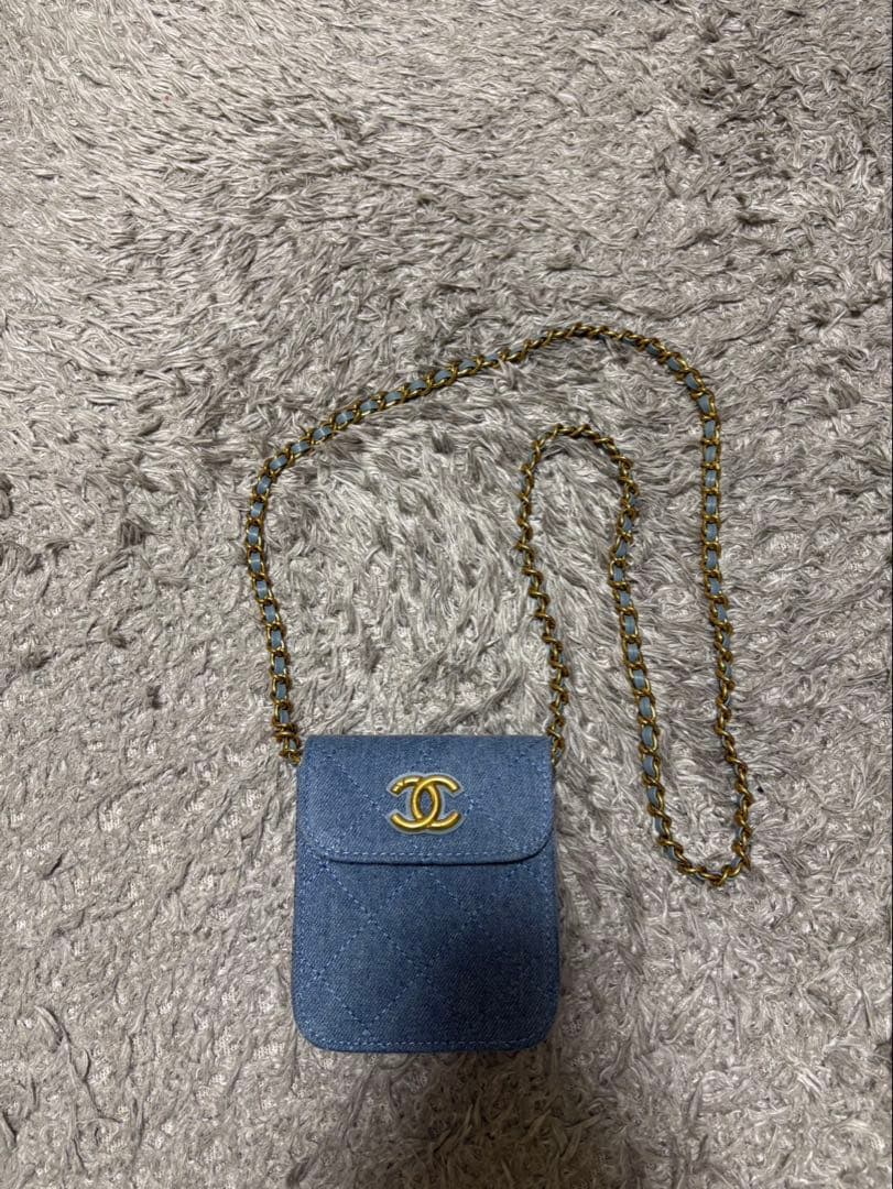 CHANEL デニムミニバッグ ゴールドロゴ　ノベルティ