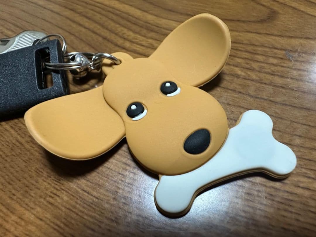 犬の顔と骨のシリコンキーホルダー