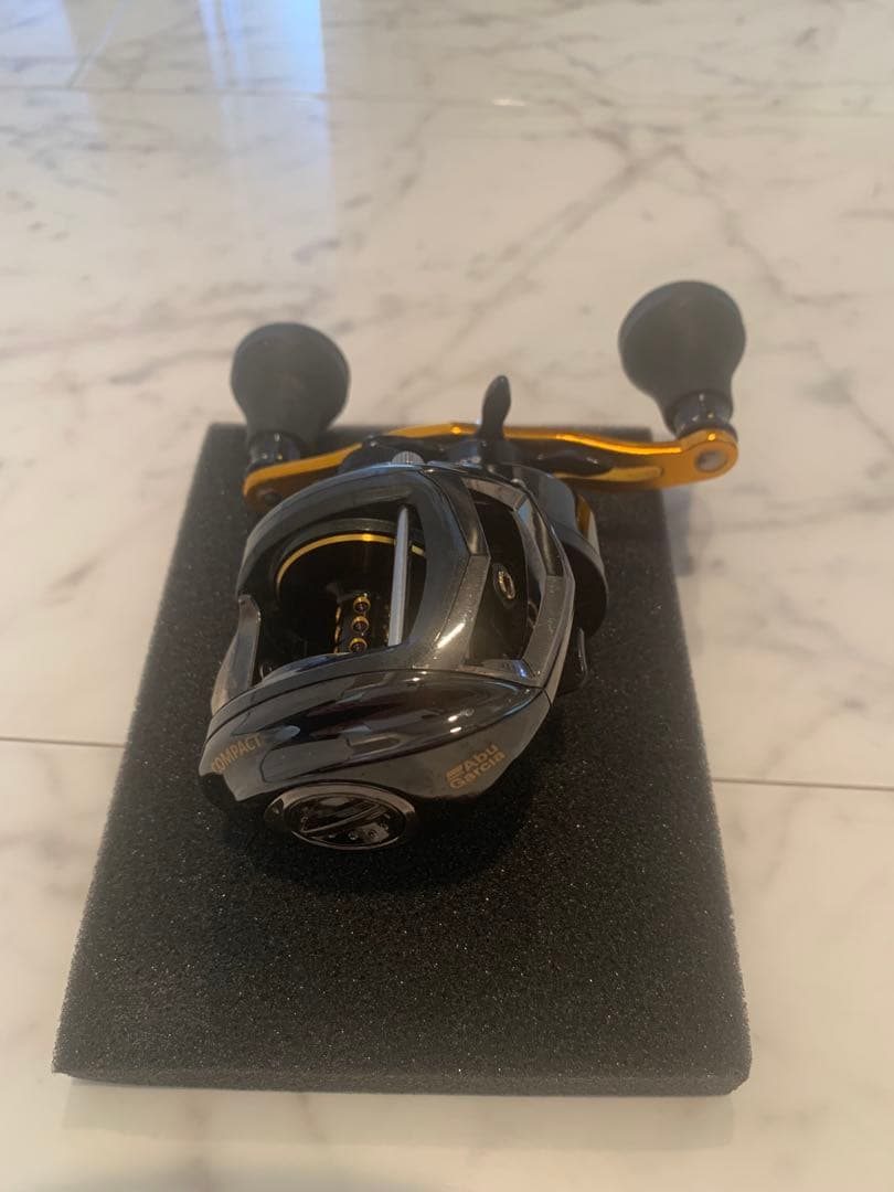 アブ　レボビックシューターコンパクト左巻き