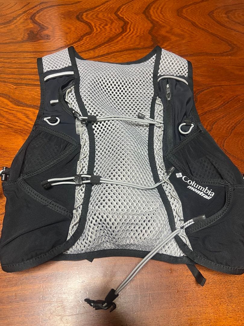 Columbia モントレイル ランニングベスト ブラック