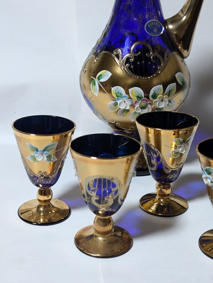 （押し上）BOHEMIA GLASS LASKA デキャンタとショットグラス