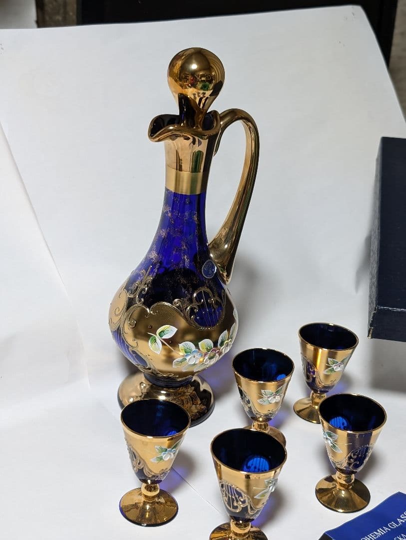 （押し上）BOHEMIA GLASS LASKA デキャンタとショットグラス