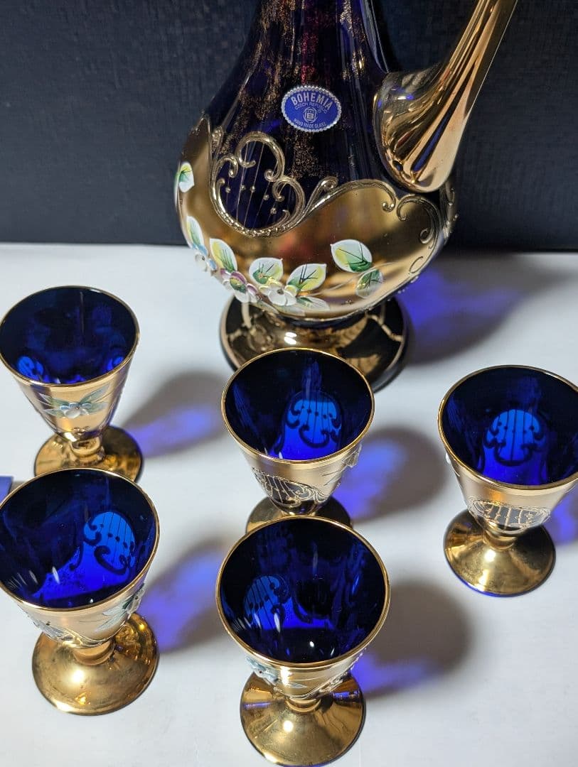 （押し上）BOHEMIA GLASS LASKA デキャンタとショットグラス