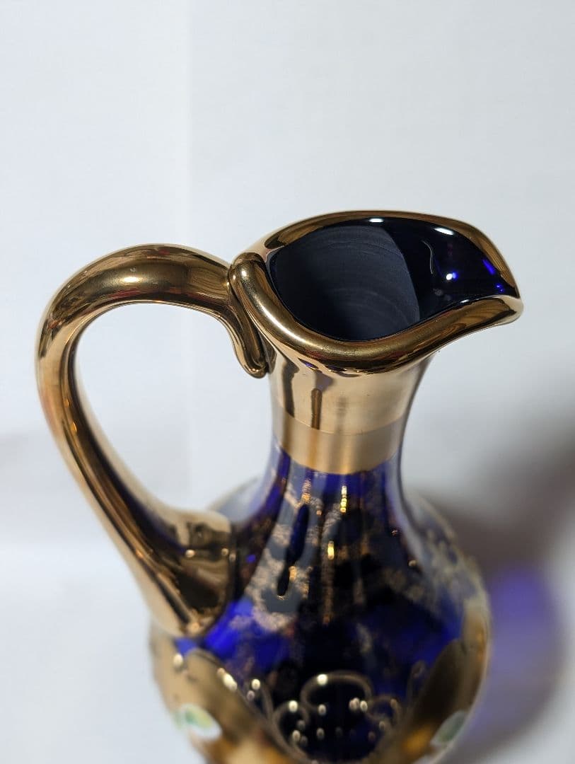 （押し上）BOHEMIA GLASS LASKA デキャンタとショットグラス