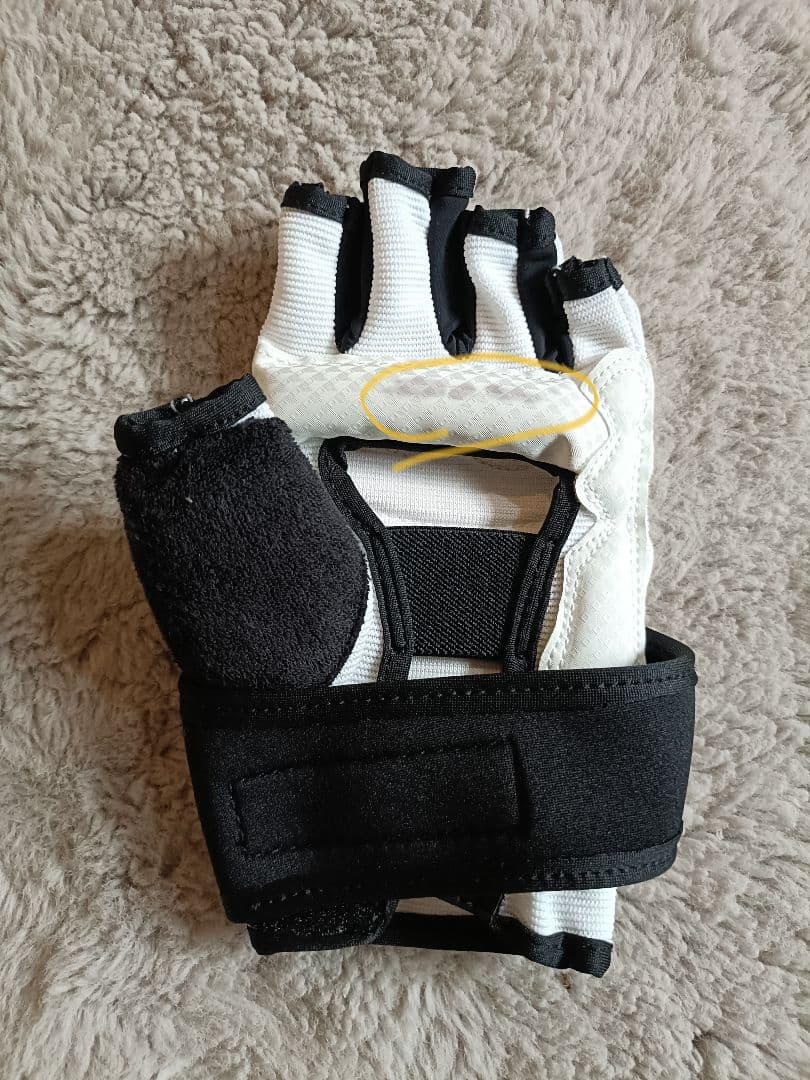 Burnes Style トレーニンググローブシューズ