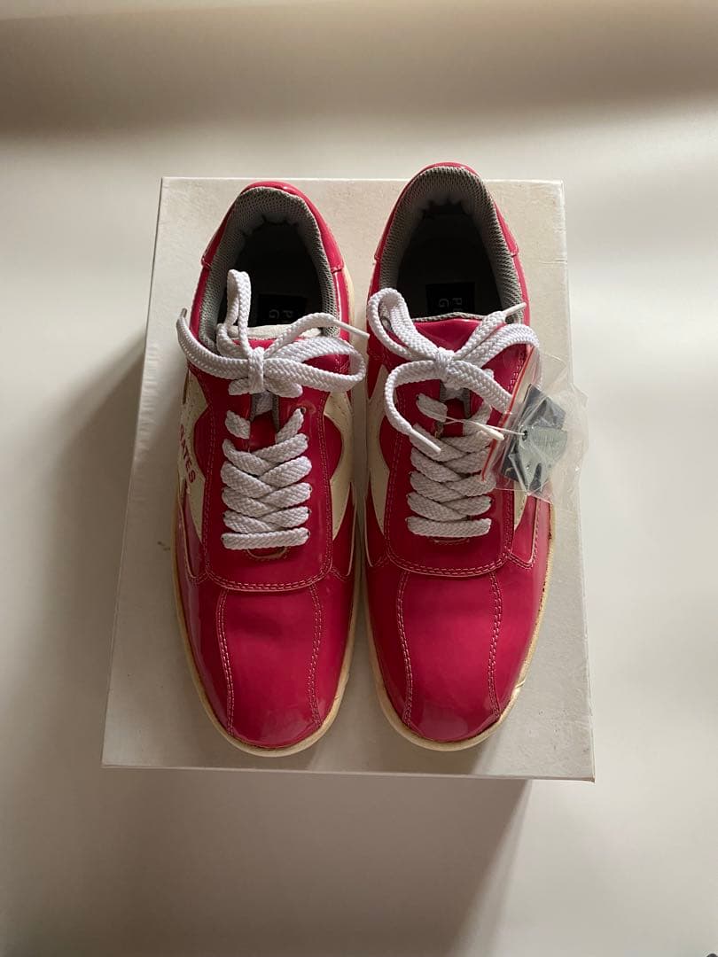 未使用　美品！　パーリーゲイツ　ピンク エナメル　ゴルフシューズ 23.5cm