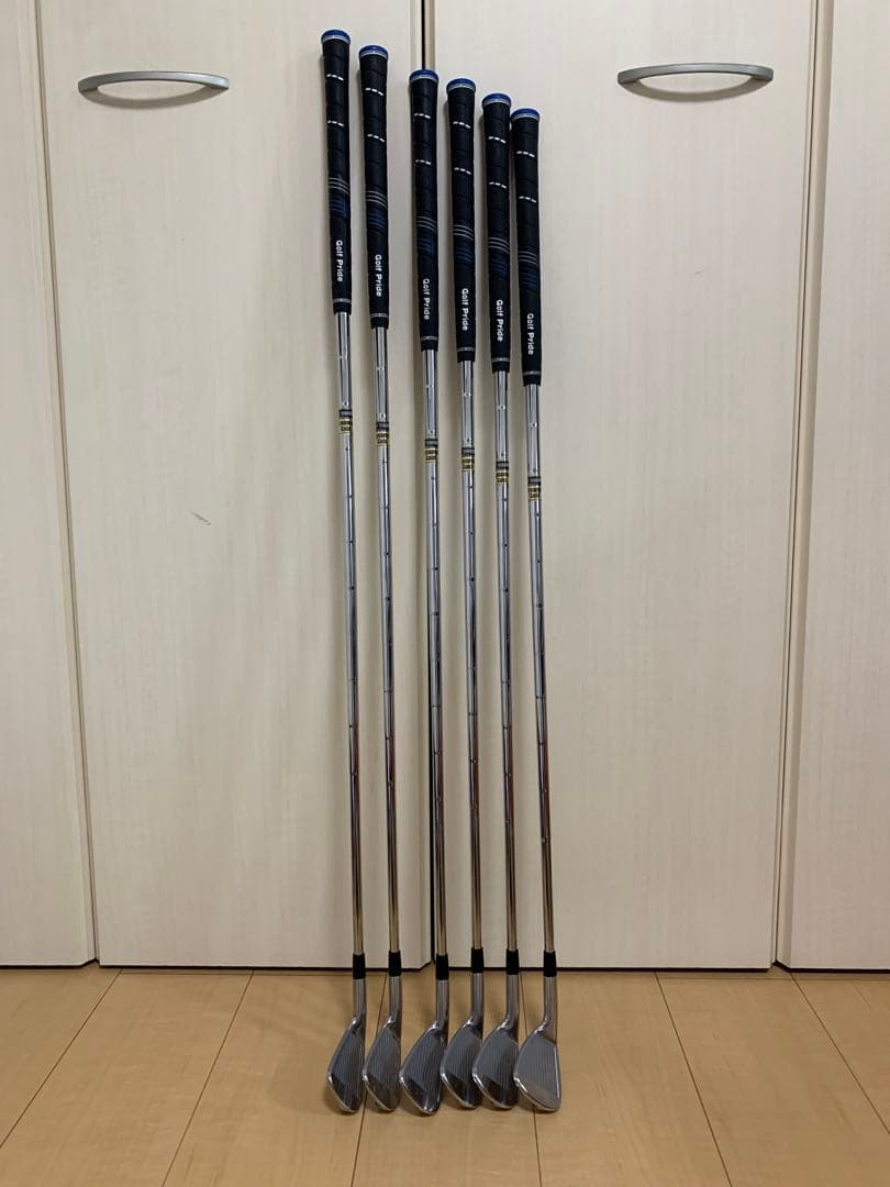 ミズノプロ　221 PW〜5i ➕ツアーb xパールホワイト2スリーブ