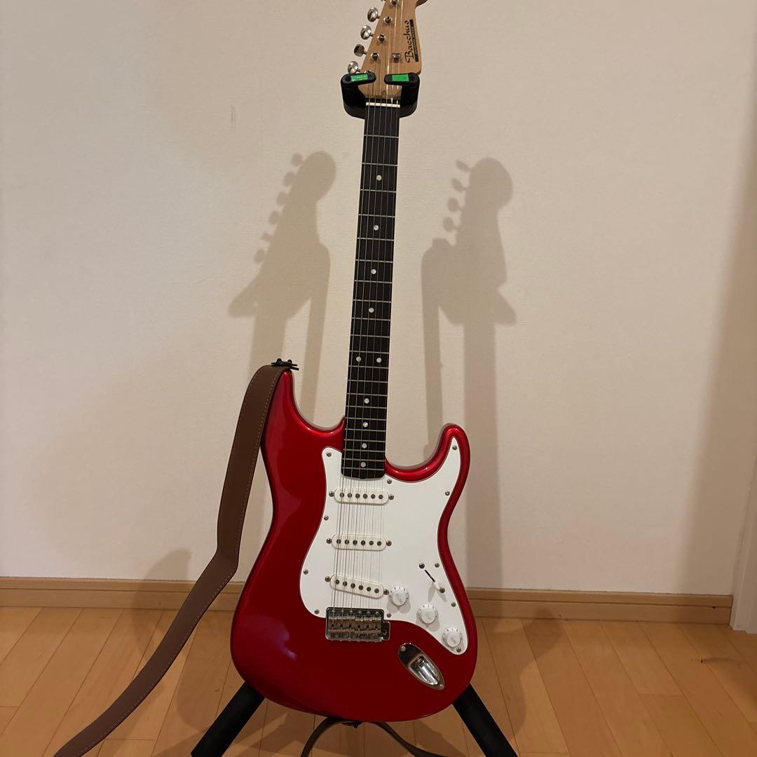 Bacchusストラトキャスター　フェンダーヘッド
