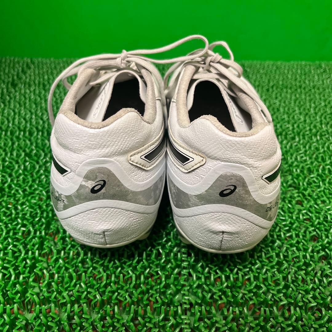 アシックス サッカースパイク DS LIGHT PRO(ホワイト×ブラック)