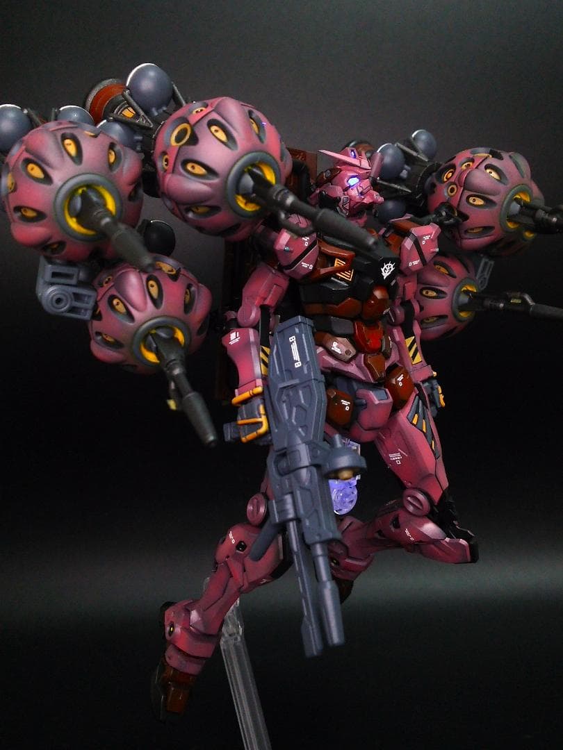 HG 赤いガンダム　ビット６機装備