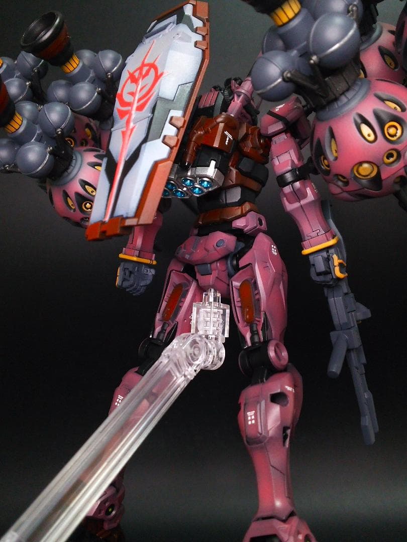 HG 赤いガンダム　ビット６機装備