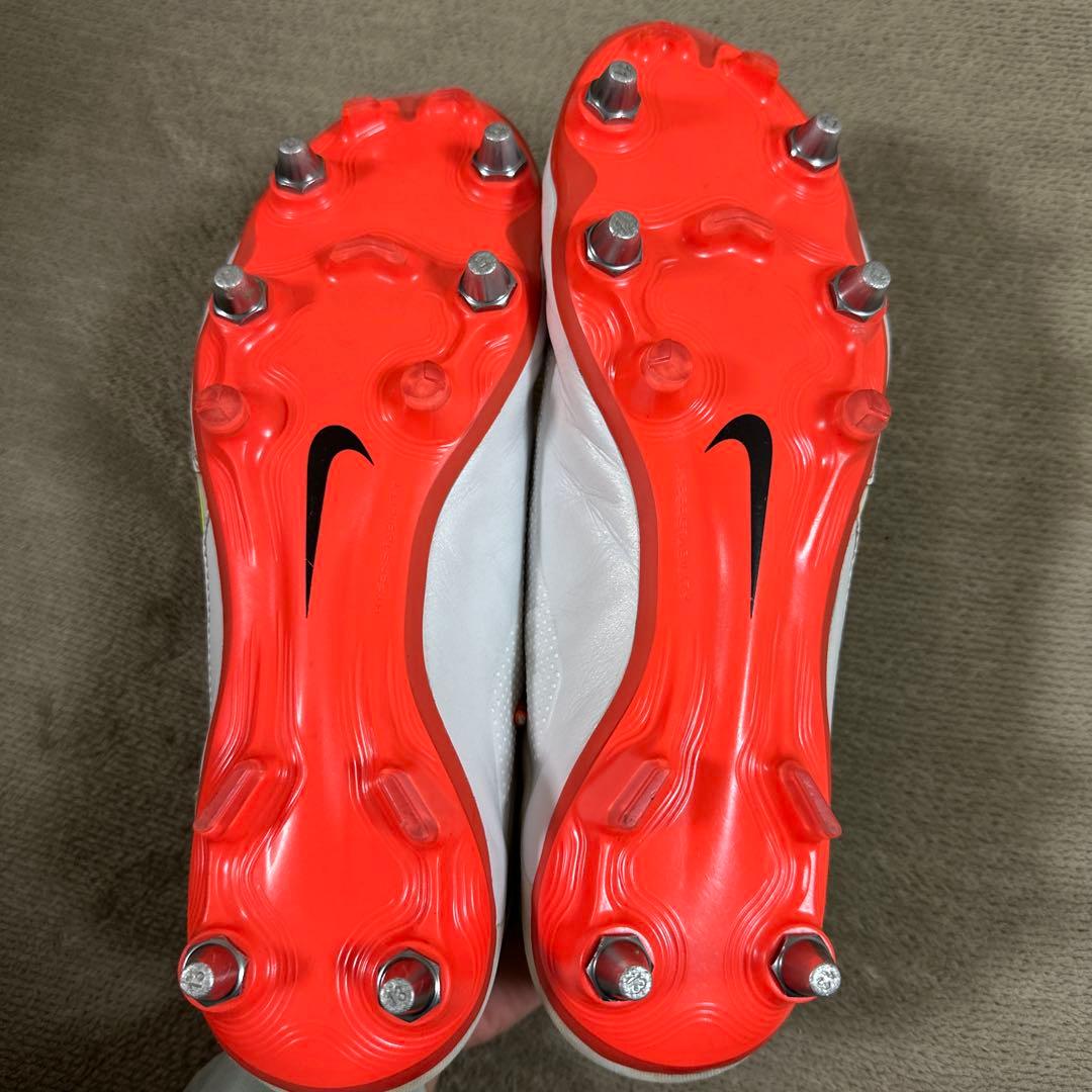 ナイキ　ティエンポ9 エリート　SG