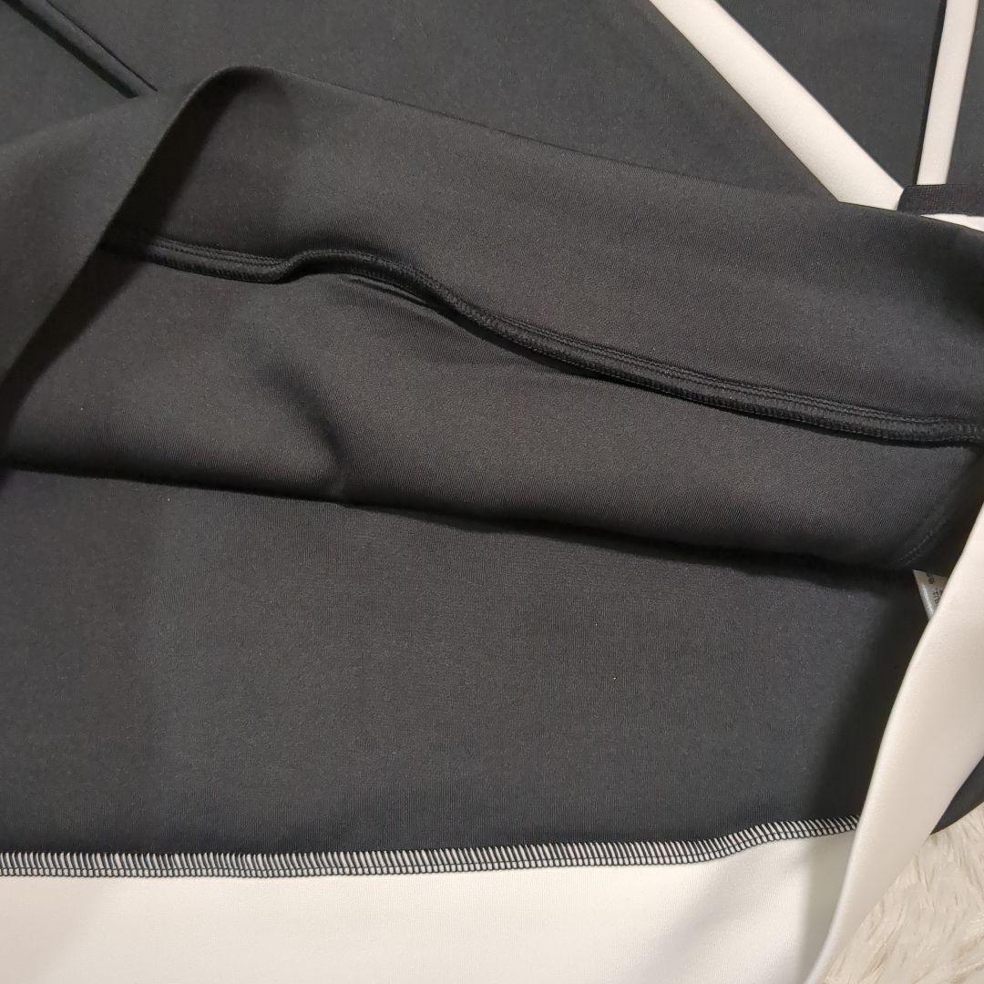 【新品】マンシングウェア　スリーブライン撥水ハーフジップパーカー　М　ストレッチ