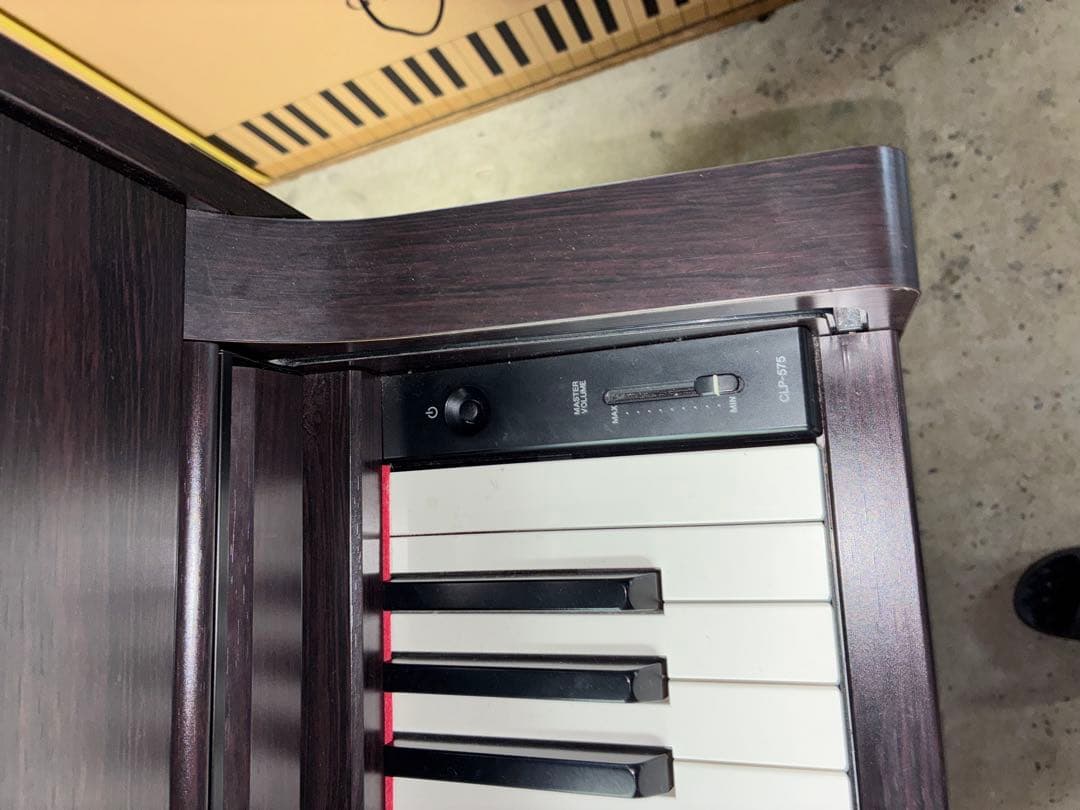 Yamaha 電子ピアノ クラビノーバ　CLP-575R