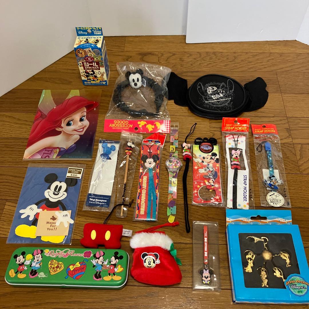 ディズニー　キャラクターグッズ まとめ売り