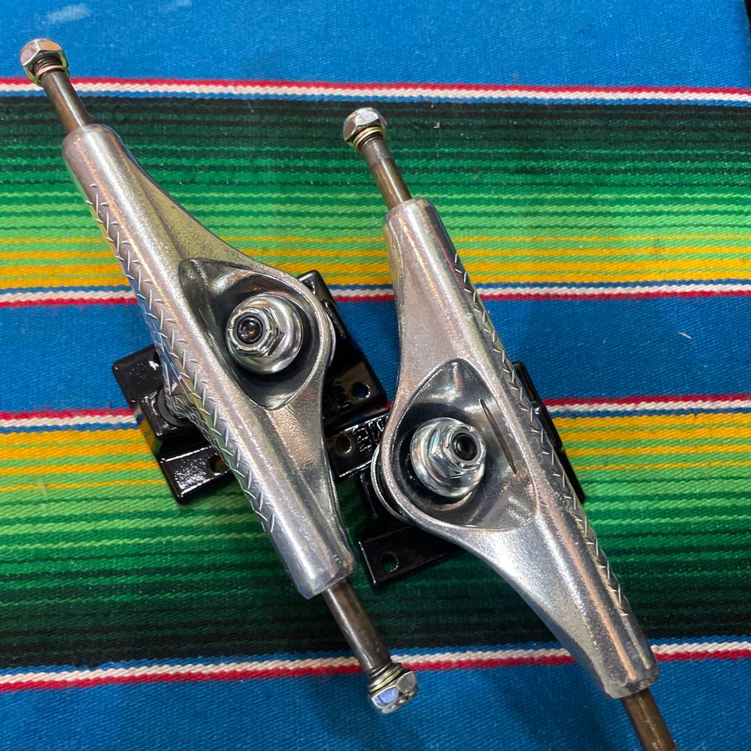 Independent スケートボード トラック 5.6インチ