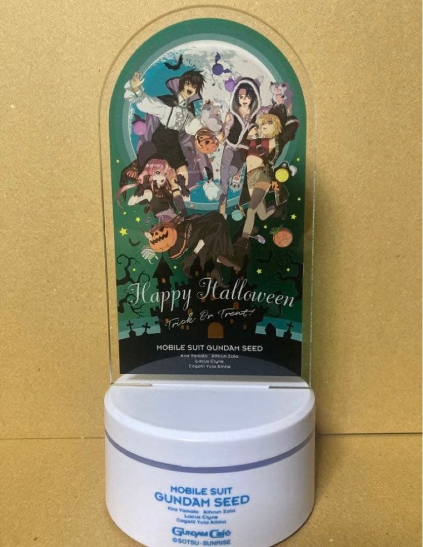 ガンダムカフェ　キラ ラクス カガリ LEDアクリルスタンド　ハロウィン