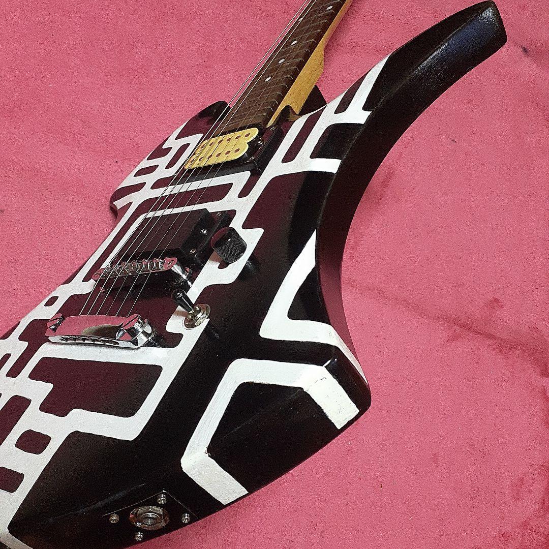 【良品】Gラインペイント・hide/布袋モデル。モッキンバードエレキギター。