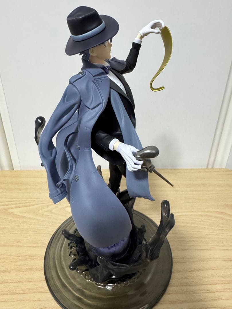 ツイステ　アズール　フィギュア　1/8スケールフィギュア　ANIPLEX限定