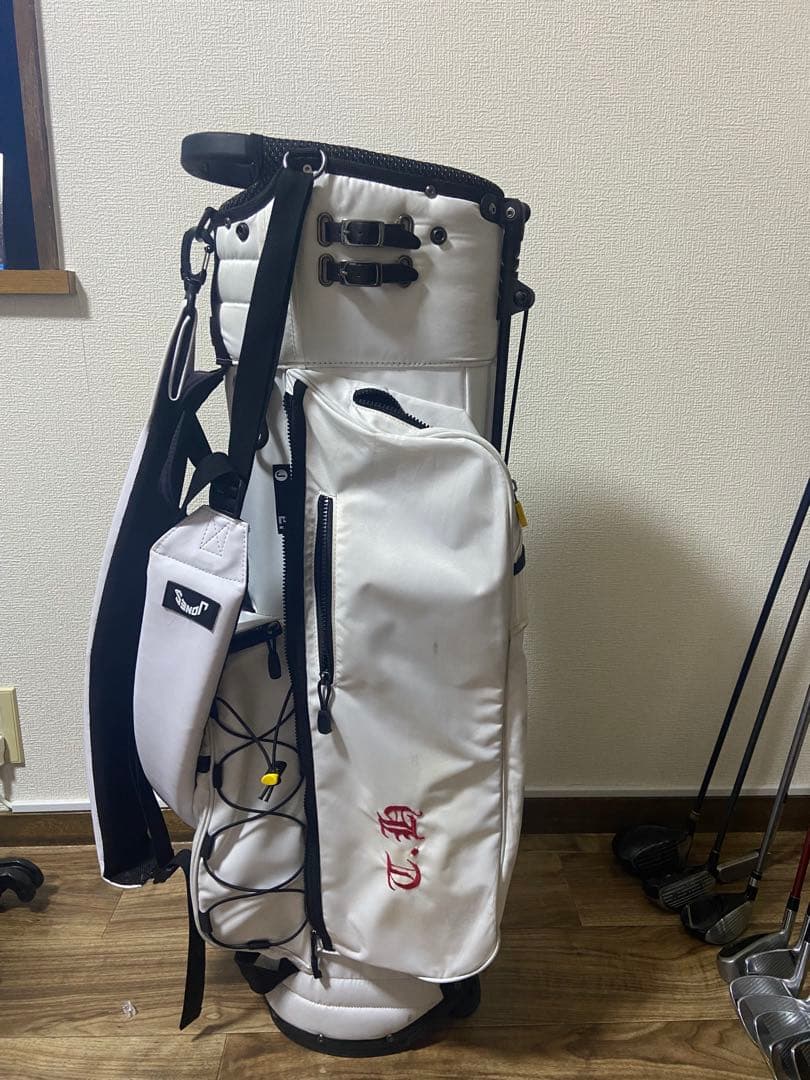 ホワイトゴルフバッグ・キャディバッグ