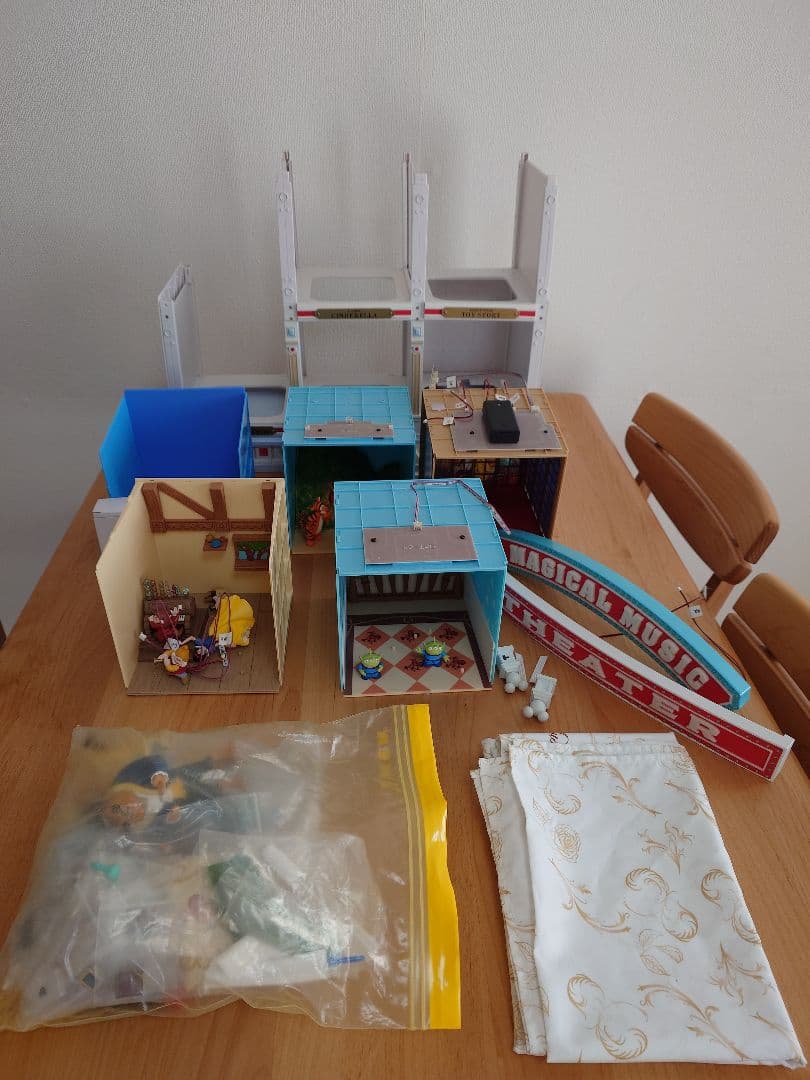 1号〜129号 後半大量未開封アシェット ディズニーマジカルミュージックシアター