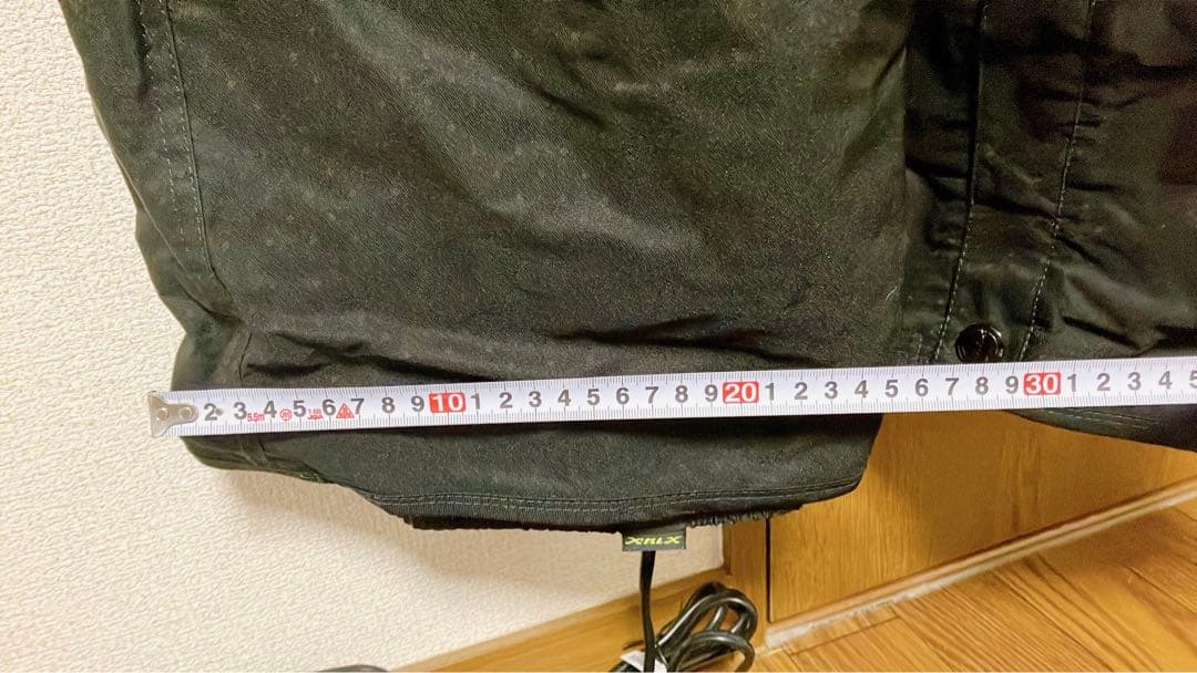 スノーボードウェア　つなぎタイプ　フード付き