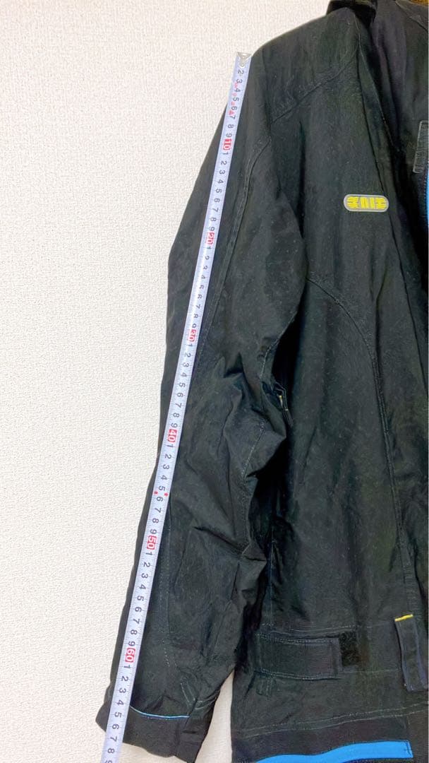 スノーボードウェア　つなぎタイプ　フード付き