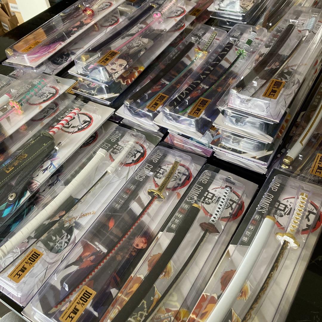 鬼滅の刃 きめつ 刀 日輪刀39本セット フィギュア ペーパーナイフ