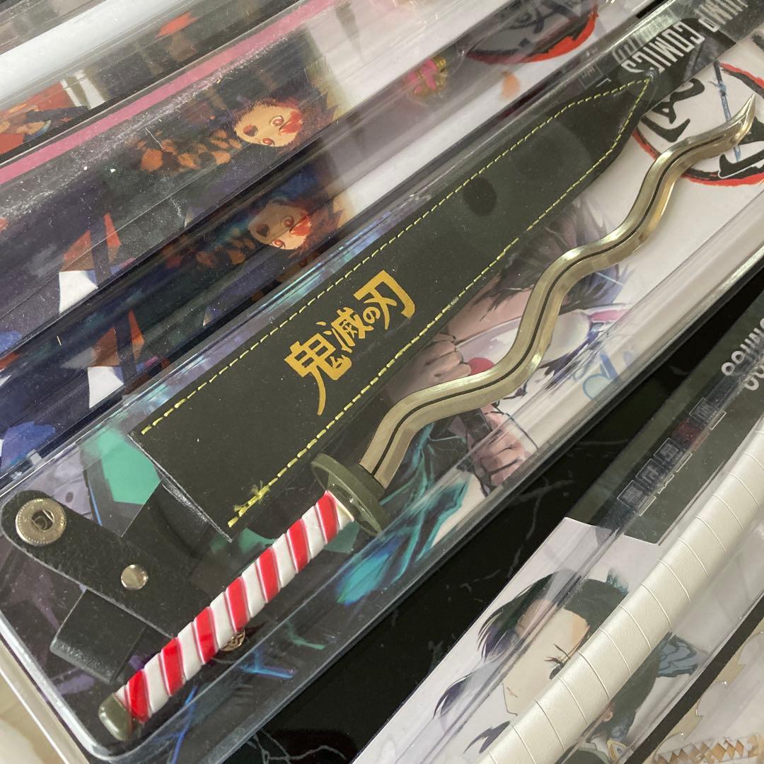 鬼滅の刃 きめつ 刀 日輪刀39本セット フィギュア ペーパーナイフ