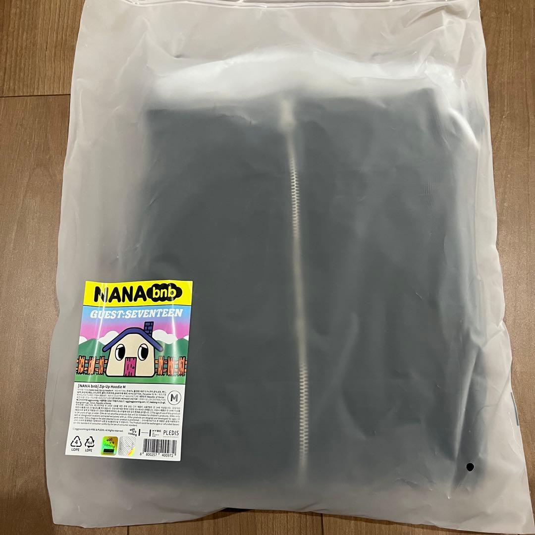 【新品未開封】SEVENTEEN NANA bnb ナナ民泊 パーカーフーディー