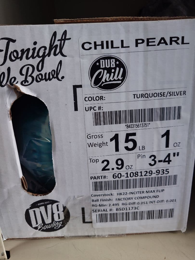 DUB Chill Pearl ボウリングボール 15LB