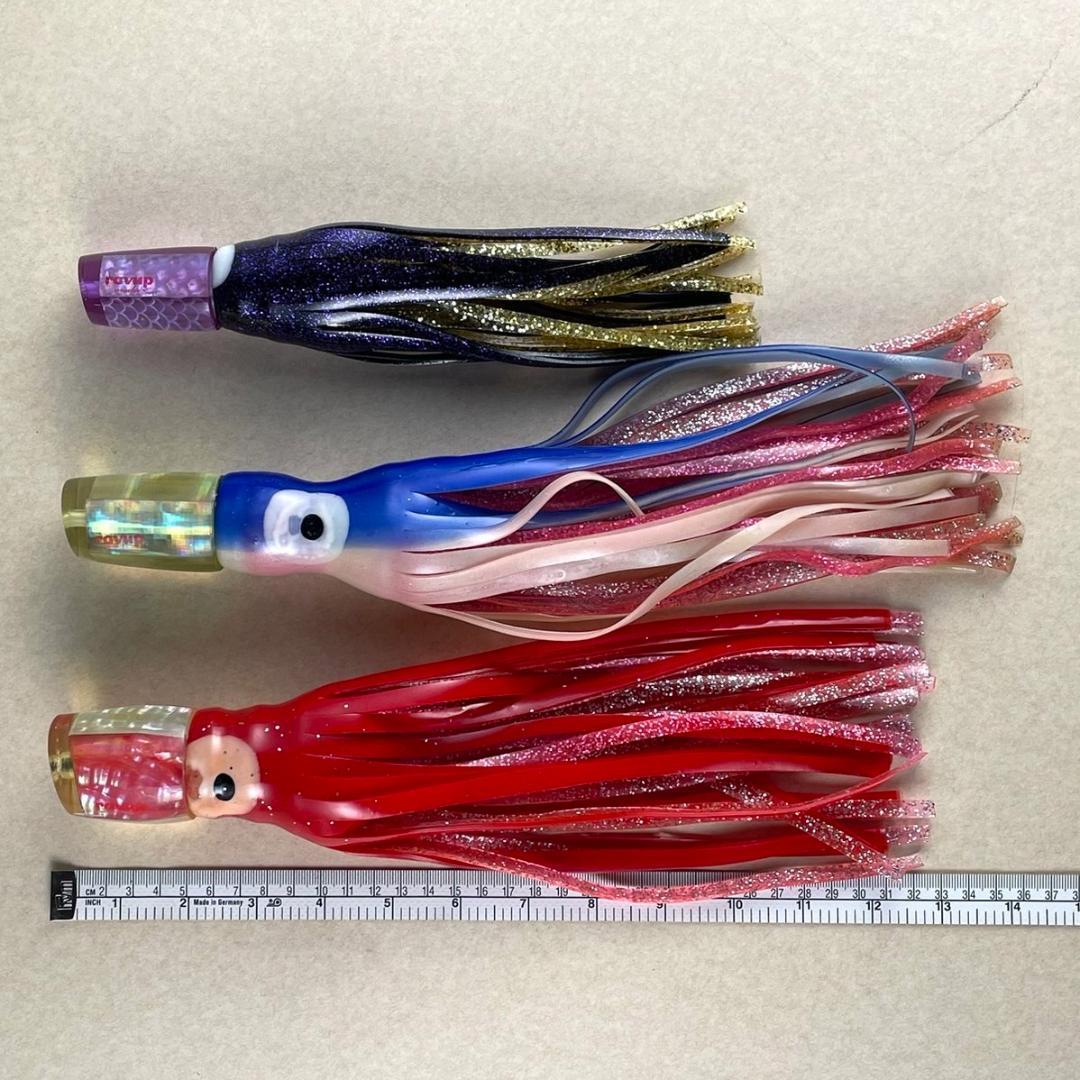 【未使用　トローリングルアー】スカートルアー　３本セット　カジキ　ソフトヘッド