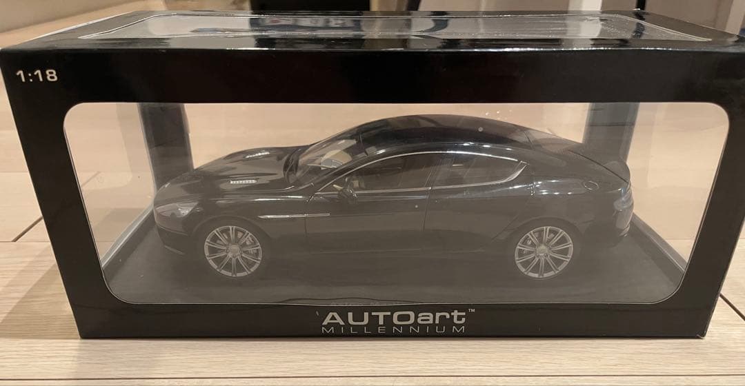 【JOJO】Aston Martin Rapide ラピード