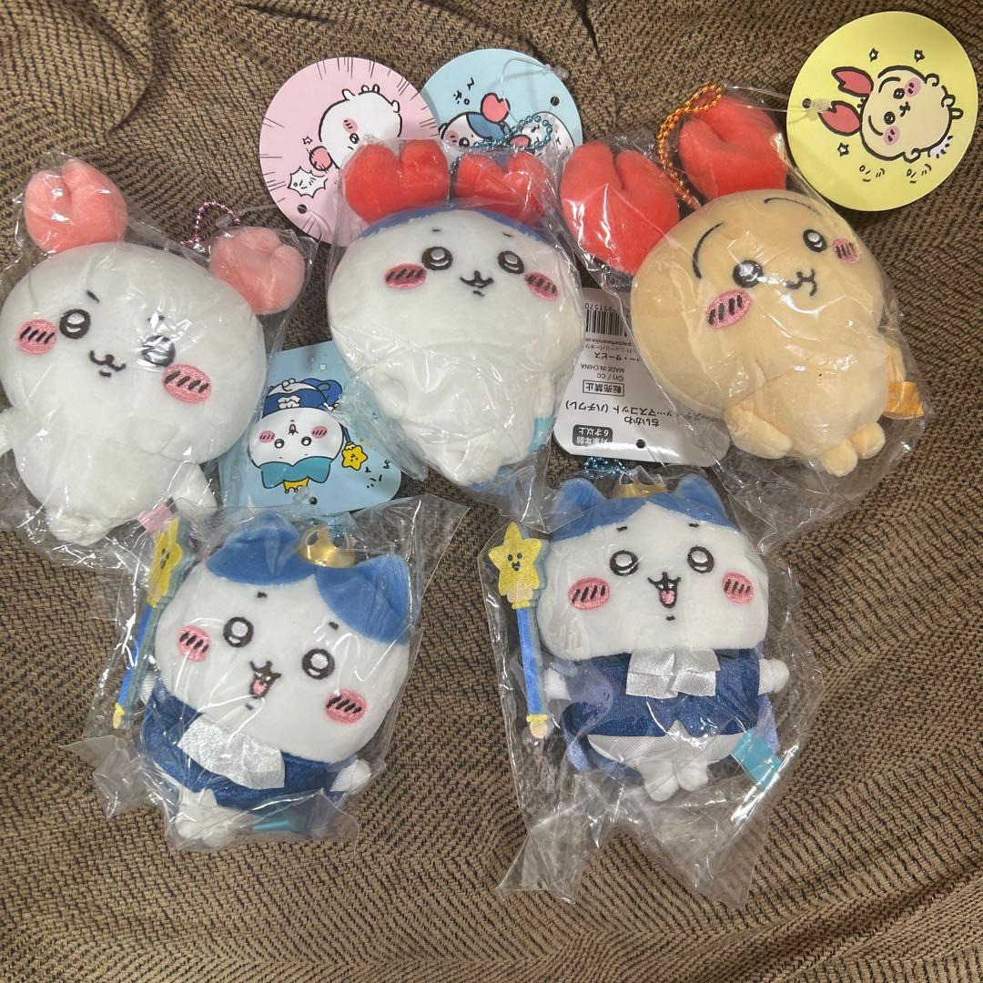 ５個　ちいかわ　カニなちいかわ　カニなハチワレ　ロブスターなうさぎ　マスコット