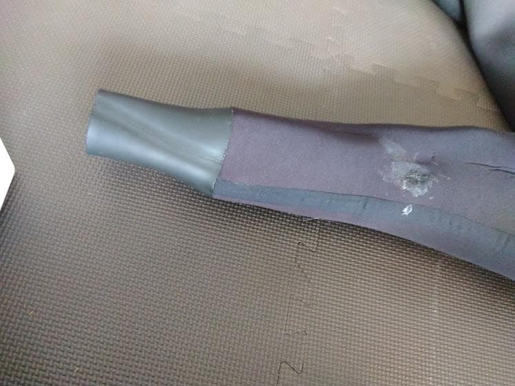 オニールドライスーツ　ブーツ無し品　右肘辺りに水滲み有り