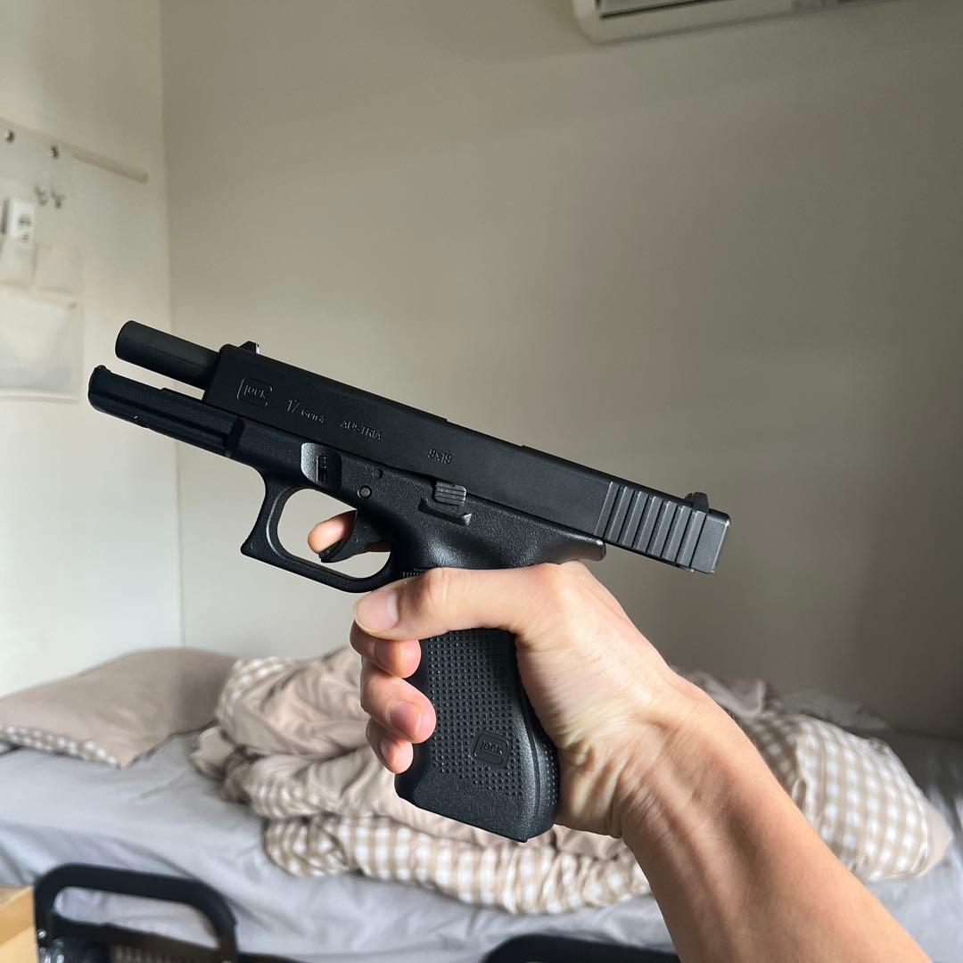 東京マルイ　G17グロック17 gen4 箱　サイトマウント付き