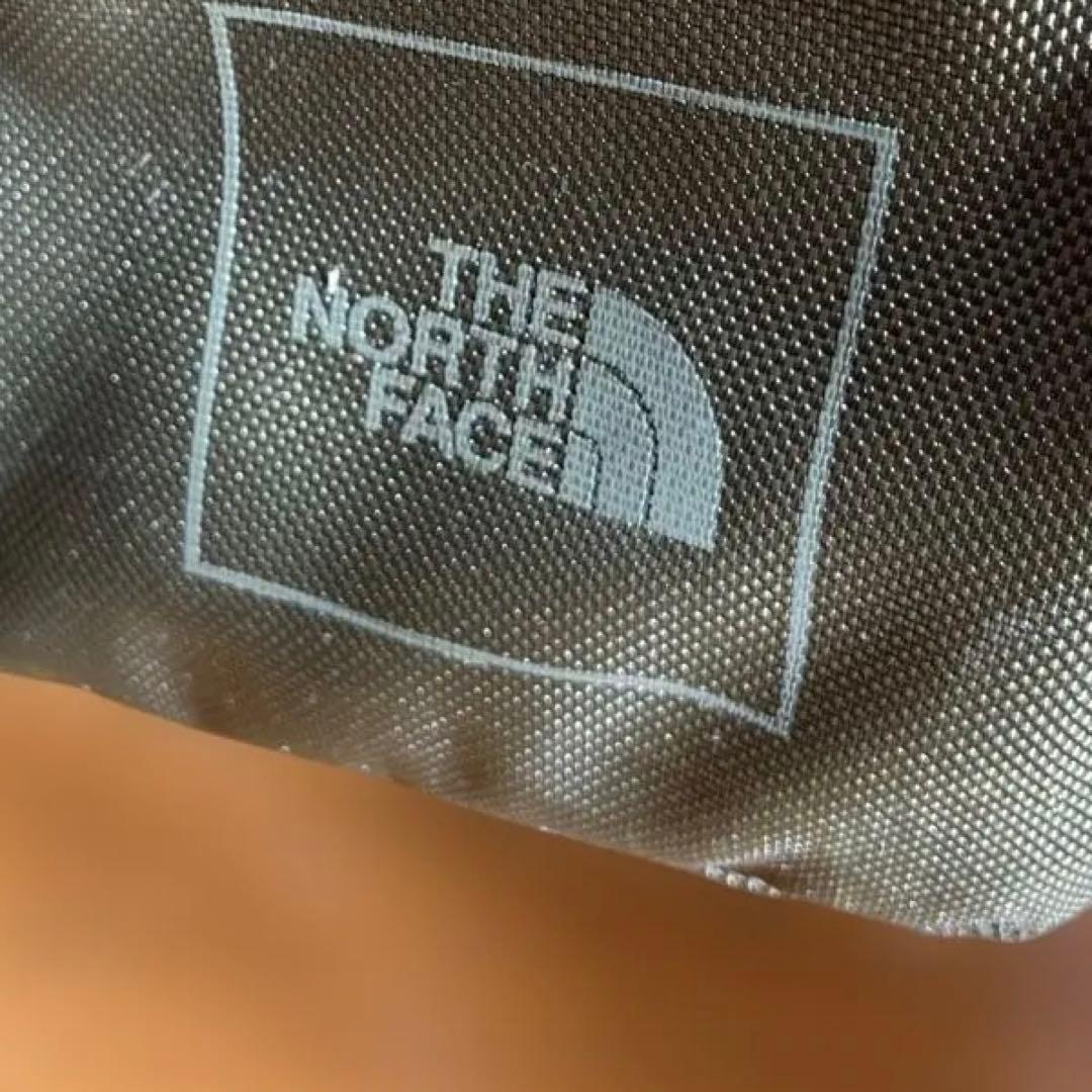 美品　ノースフェイス　シャトルローラー　キャリーバッグ　2輪　機内持込 ハンドル