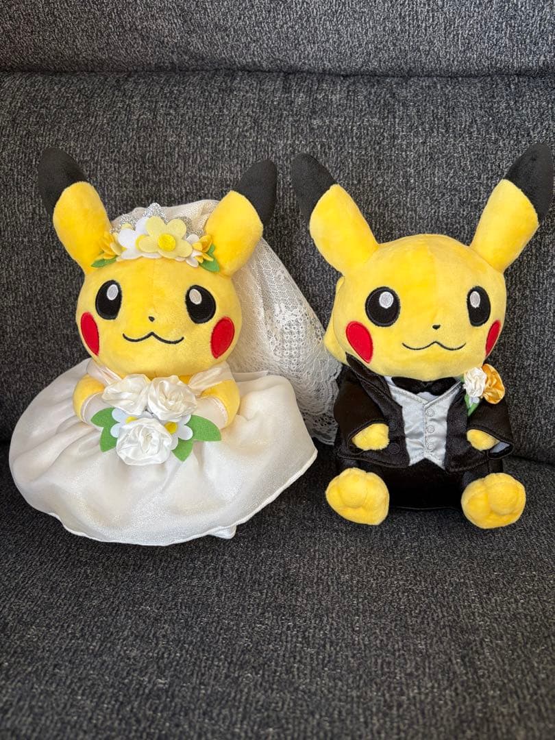 ピカチュウ 結婚式用　ぬいぐるみ 2体セット　箱付き