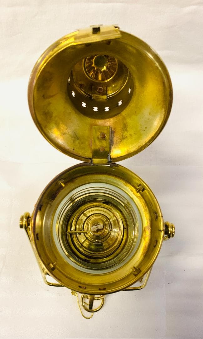 真鍮製　セーラーズ・オイルランタン 展示使用品