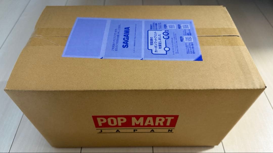 THE MONSTERS Exciting Macaron ぬいぐるみ　ラブブ