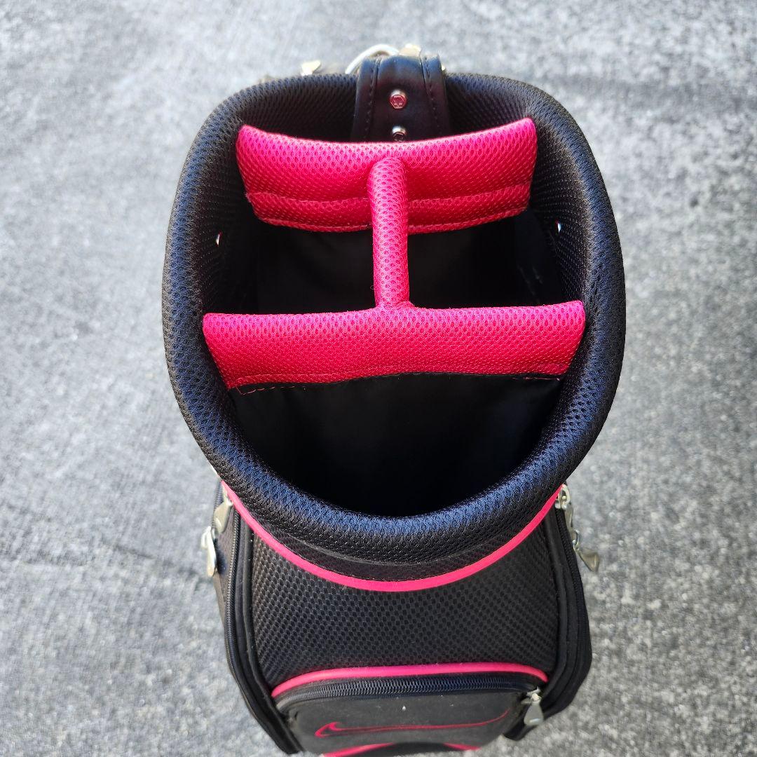 Nikeキャディバッグ 黒/ピンク