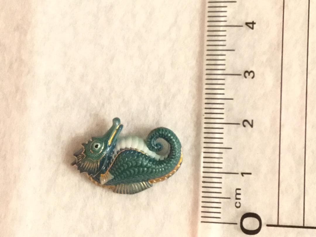 トシカネ 俊兼 有田焼 タツノオトシゴ ボタン　レア