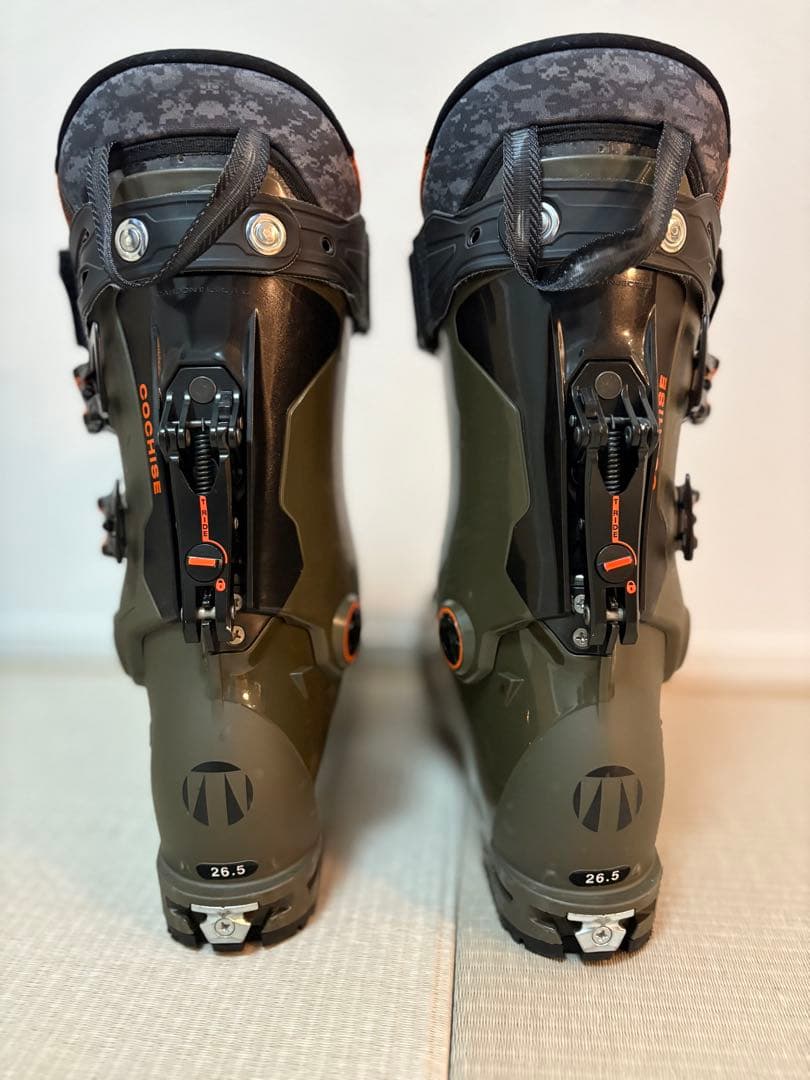 Tecnica Cochise 120 スキーブーツ オリーブグリーン