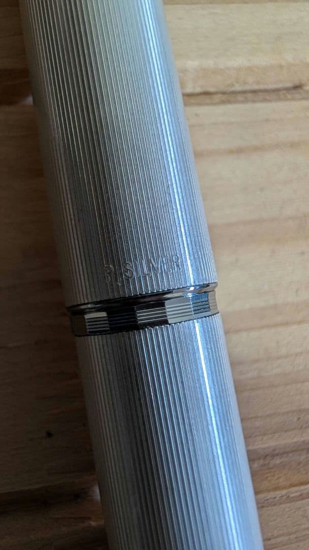 PILOTエリートシルバー ストライプデザイン 万年筆 K18 750刻印