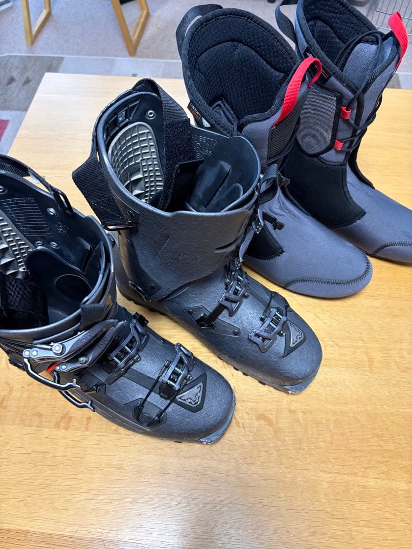 DYNAFIT スキー ブーツ(ビーストTLT)超軽量