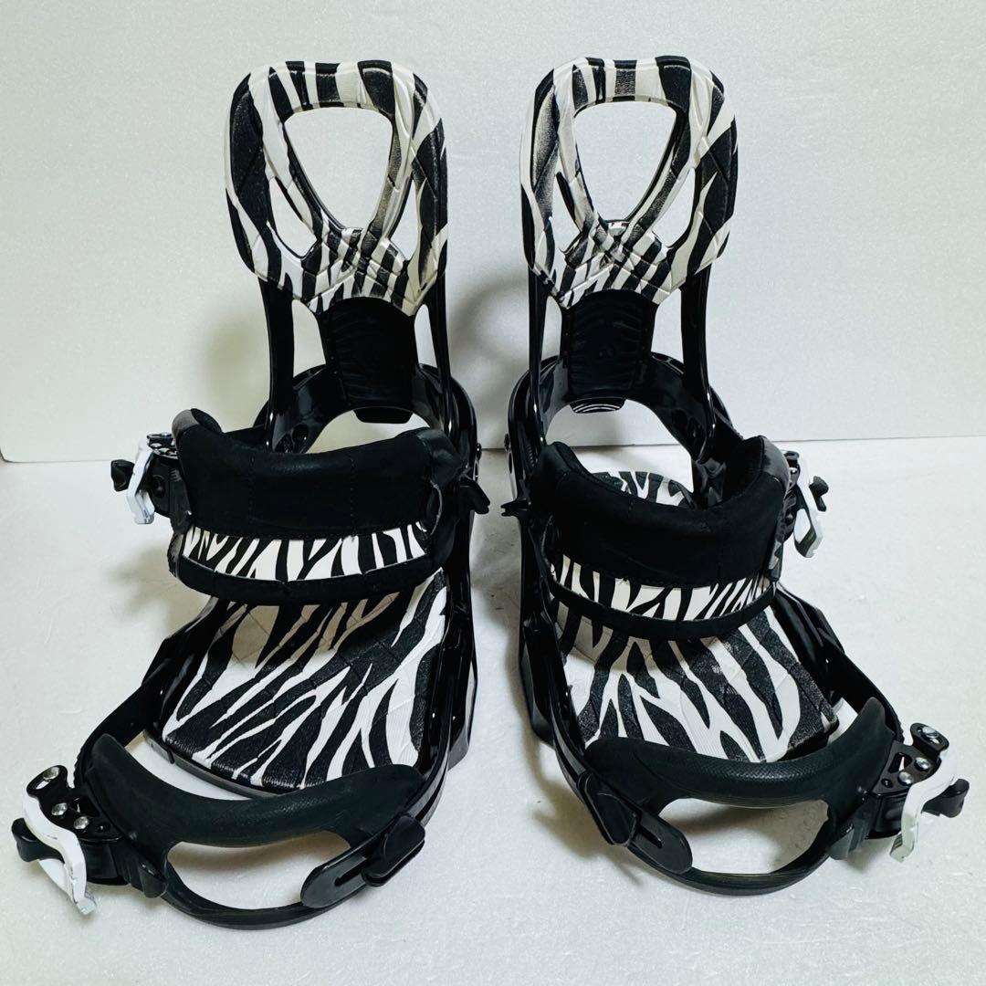 sサイズ　ゼブラ柄 スノーボードビンディング　サロモン女性レディース黒色ブラック